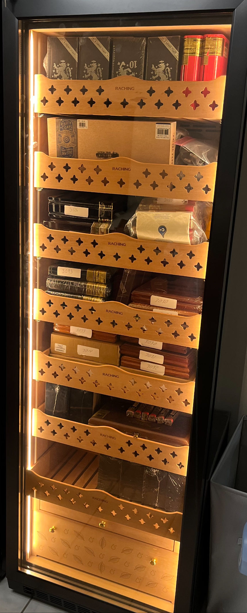 004 Humidor