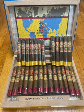 ARTURO FUENTE DON CARLOS SANGRE DE TORO & DON CARLOS 90th BOX OF 25 CIGARS