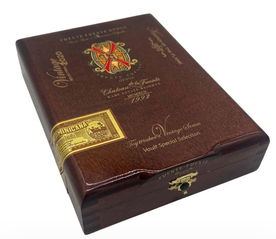 Arturo Fuente Fuente OpusX Keeper of the Flame - Toymaker's Vintage Series (2020) - Box of 5 Cigars