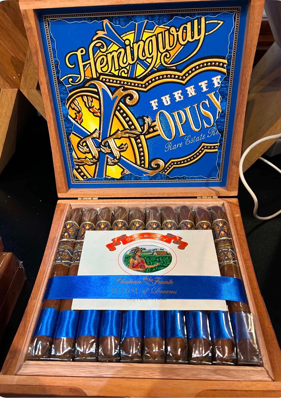 Elie Bleu The Hemingway House of Dreams at Chateau de la Fuente Box Of 20 Cigars