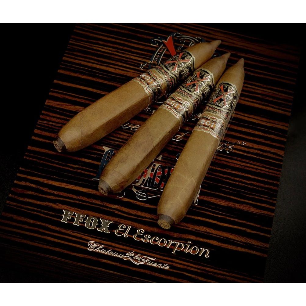Arturo Fuente OpusX El Escorpion Natural Humidor Combo Includes 10 Rare Cigars