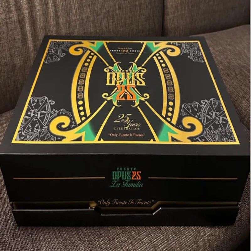 Arturo Fuente Opus X 25th Anniversary Perfecto OpusX La Familia X to the 25th Power 20 Coffins  XX With Cigars