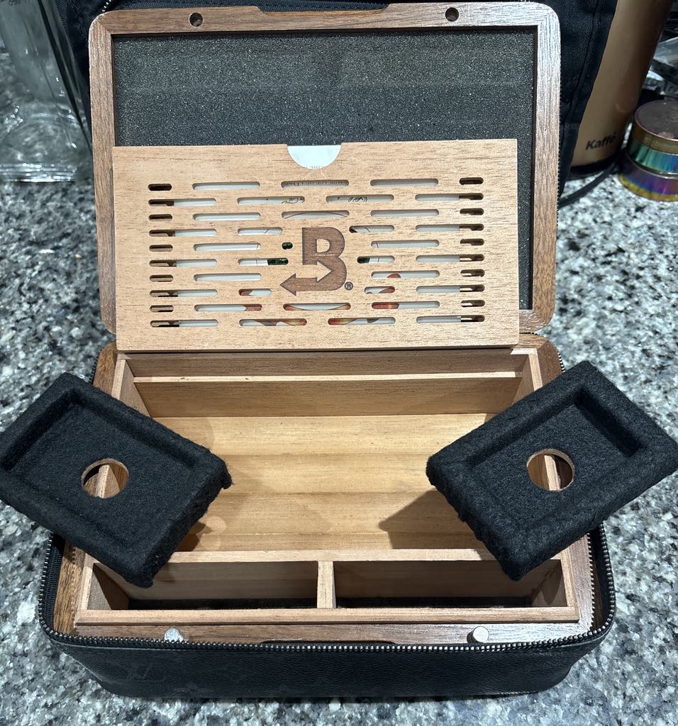 LOUIS VUITTON TRAVEL CIGAR CASE HUMIDOR