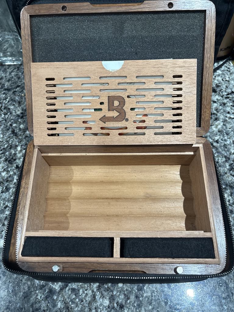 LOUIS VUITTON TRAVEL CIGAR CASE HUMIDOR